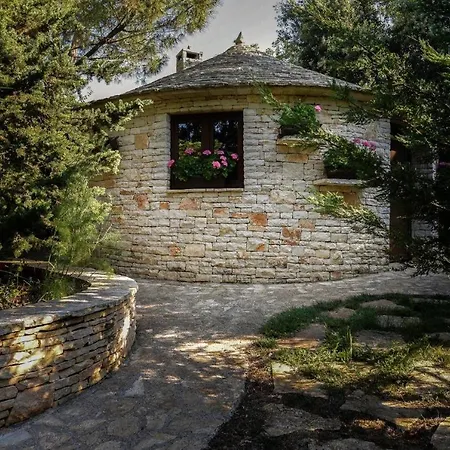 Beachfront Eco Eden Apartament *