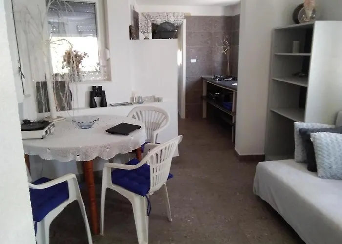 Beachfront Eco Eden *