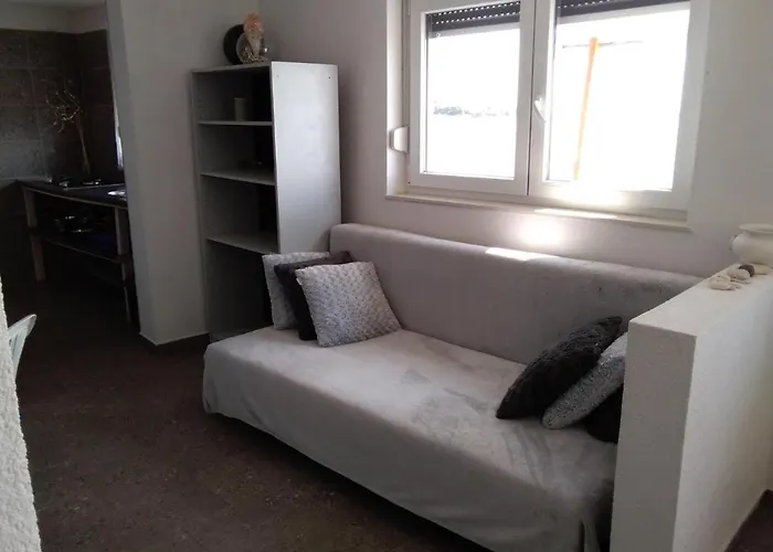 Beachfront Eco Eden Peroj