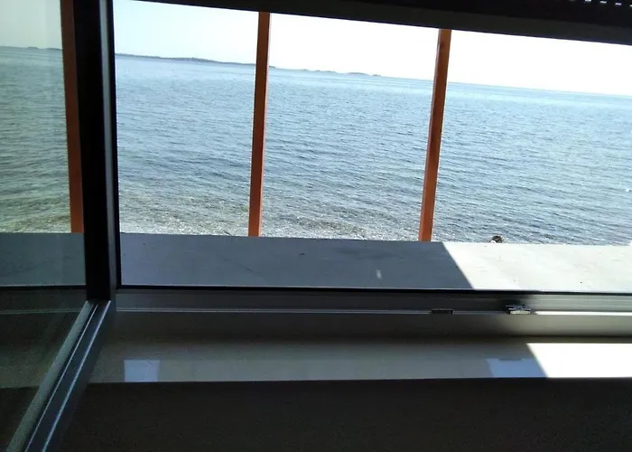 Appartamento Beachfront Eco Eden *