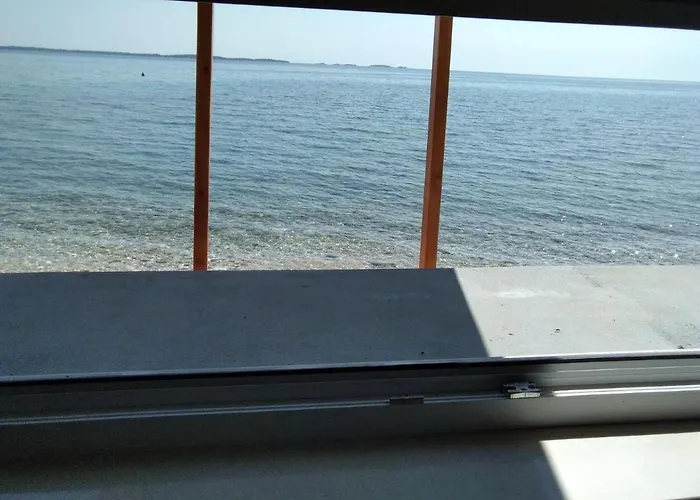 Beachfront Eco Eden Appartement *