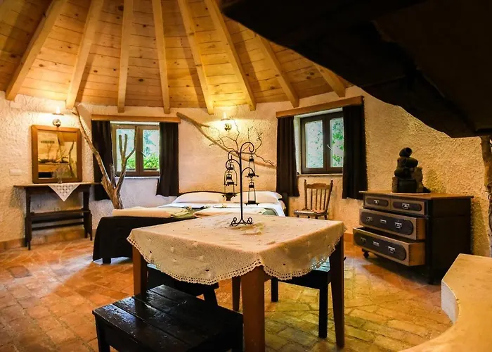 Beachfront Eco Eden Appartamento Peroj