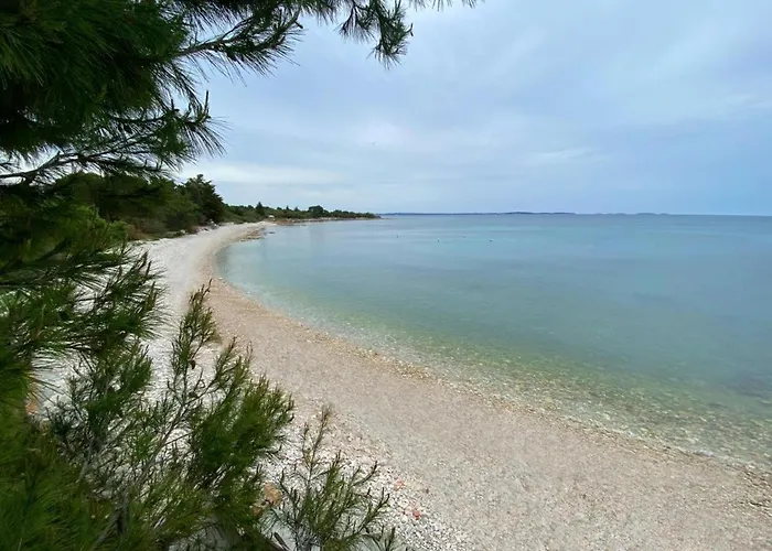 Appartamento Beachfront Eco Eden *