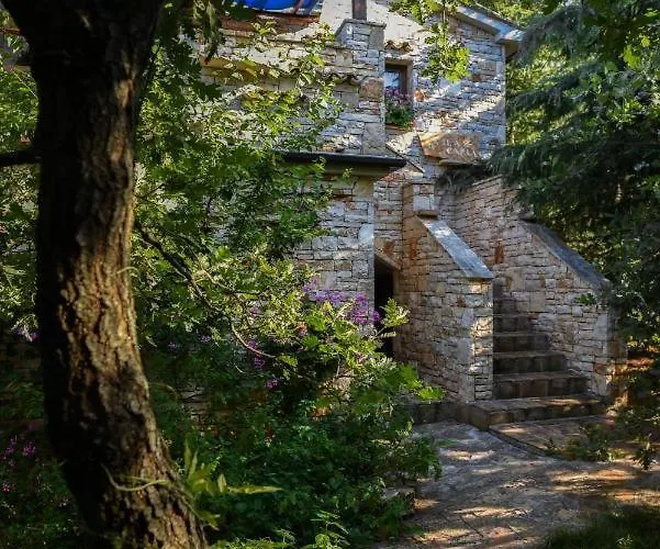 Beachfront Eco Eden Appartamento *