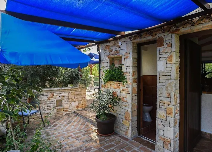 Beachfront Eco Eden *