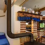 Beachfront Eco Eden Apartman *