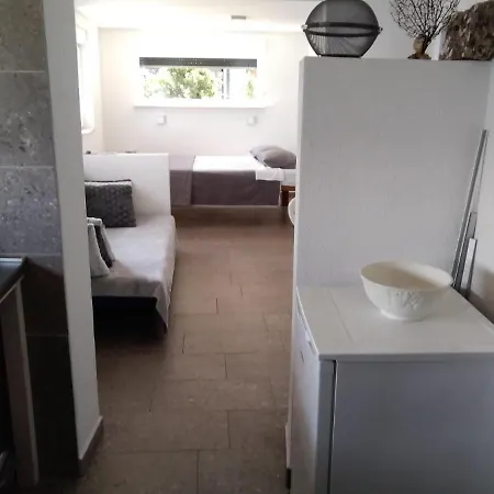 Beachfront Eco Eden Apartmán